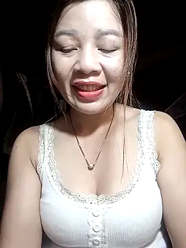 Yiyi102300 online show from March 2026 02:17:02 PM