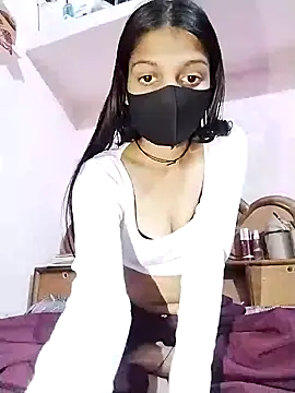maahi213 online show from April 2026 05:38:01 AM