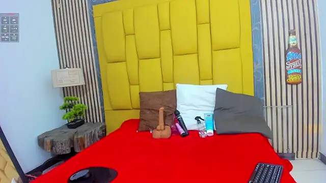  karlaruso online show from March 2026 11:54:01 AM