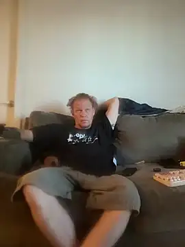 yourMasterisBored online show from May 2026 01:22:02 AM
