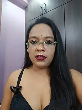 hornyrosy321 online show from May 2026 05:45:02 PM