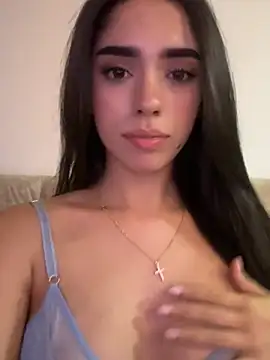 Maia antonelli online show from April 2026 05:41:01 AM