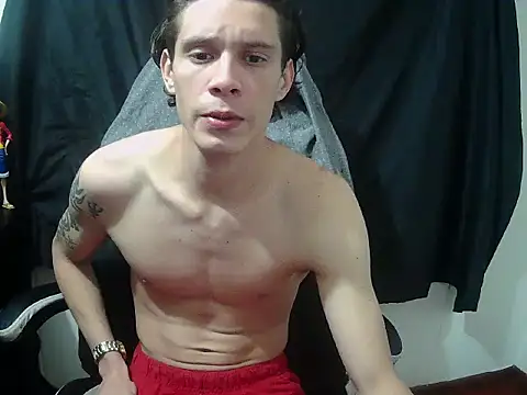 Snapshot of crixus11111 chatting on May 2026 03:35:02 AM crixus11111 online show from May 2026 03:35:02 AM