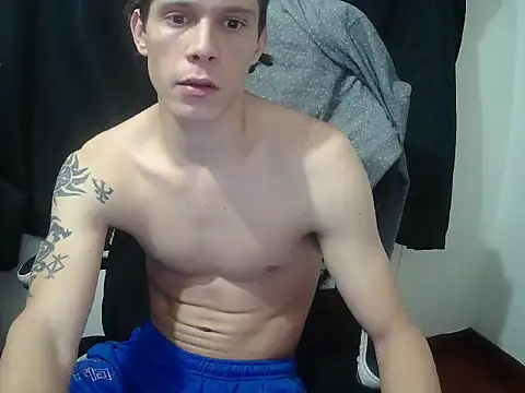 Snapshot of crixus11111 chatting on May 2026 03:47:02 AM crixus11111 online show from May 2026 03:47:02 AM