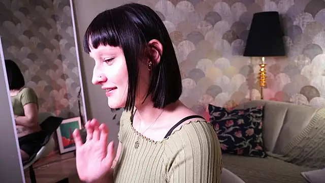 Velvet Lily online show from April 2026 08:54:02 PM