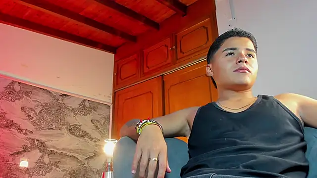 Liam Dustin online show from March 2026 08:26:01 PM