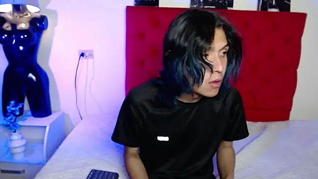 Noire boy online show from March 2026 11:53:02 PM