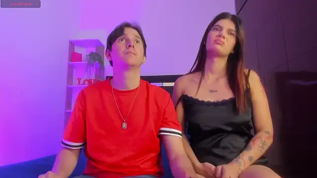 Mariana and Ronny online show from April 2026 08:40:01 PM