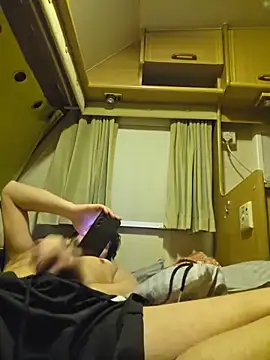 bigbog9323 online show from April 2026 10:16:01 PM