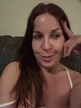 petitehotwife4u online show from April 2026 08:33:01 PM