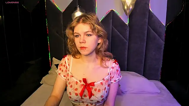 ElizabethVane online show from April 2026 05:40:01 AM