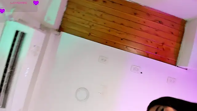 AlondraSoomer online show from April 2026 04:18:01 AM