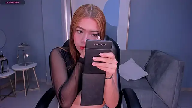 ArianaNova online show from April 2026 07:40:02 PM