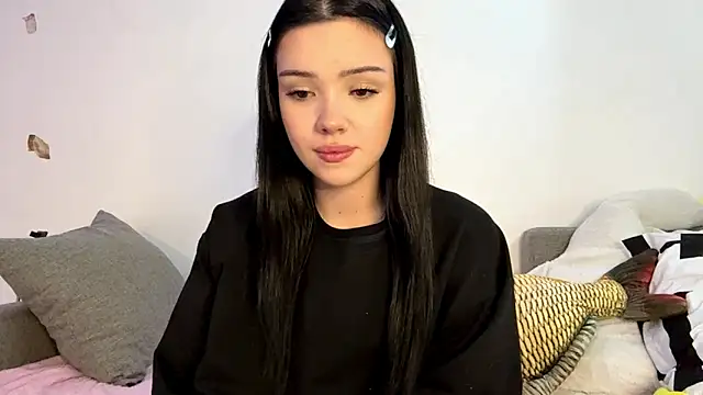 Snapshot of BeckyAurielle chatting on June 2026 02:07:02 PM BeckyAurielle online show from June 2026 02:07:02 PM