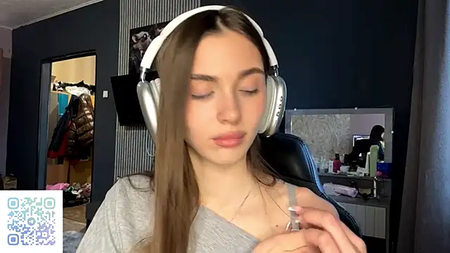 Veluxe online show from March 2026 03:17:01 PM