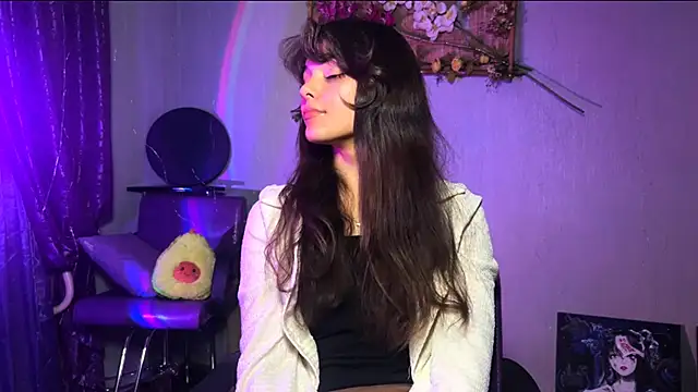 CareyDevan online show from April 2026 01:44:02 PM