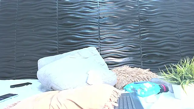 Katia Prince online show from April 2026 02:51:02 AM