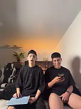 SebastianReed  online show from April 2026 05:02:02 AM