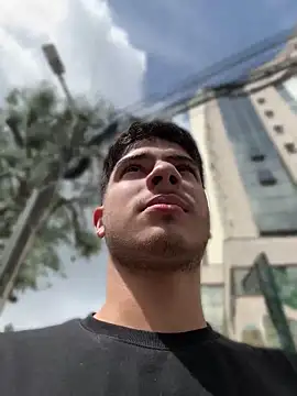 ApoloGray   online show from April 2026 07:21:02 PM