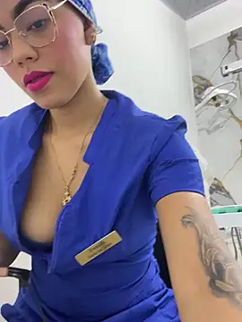 daniela-sexy online show from April 2026 01:25:02 PM