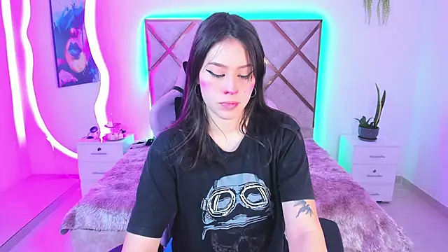 nenaarisk online show from March 2026 01:26:02 PM