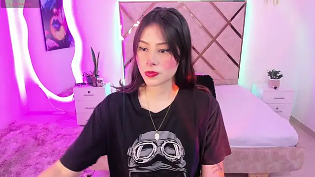 nenaarisk online show from April 2026 01:52:02 PM