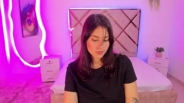 nenaarisk online show from April 2026 01:36:02 PM