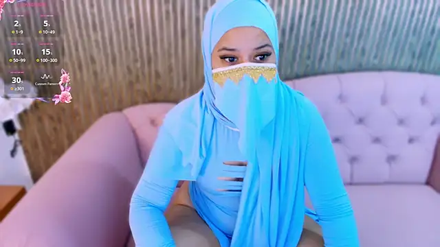 Aminaa Kaarim online show from March 2026 05:40:01 PM