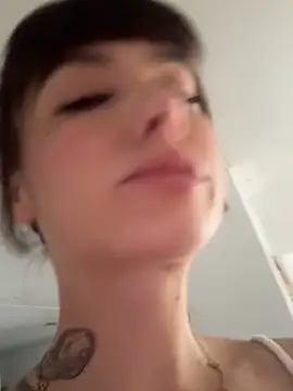 xsugarbabe online show from April 2026 04:56:01 PM