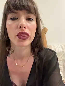 xsugarbabe online show from April 2026 05:39:01 PM