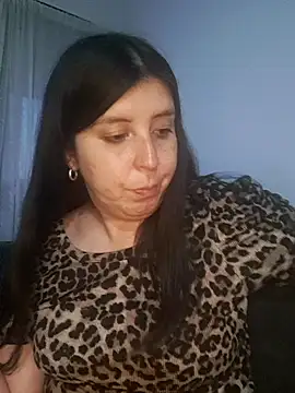 Snapshot of melucita chatting on March 2026 10:11:01 PM melucita online show from March 2026 10:11:01 PM