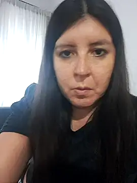 Snapshot of melucita chatting on April 2026 09:45:02 PM melucita online show from April 2026 09:45:02 PM