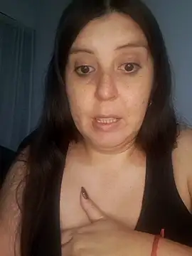Snapshot of melucita chatting on April 2026 10:20:01 PM melucita online show from April 2026 10:20:01 PM