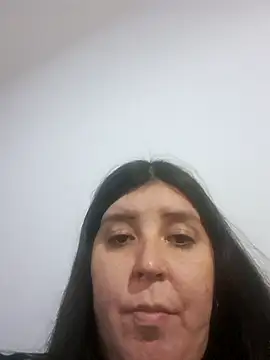 Snapshot of melucita chatting on April 2026 12:37:01 AM melucita online show from April 2026 12:37:01 AM