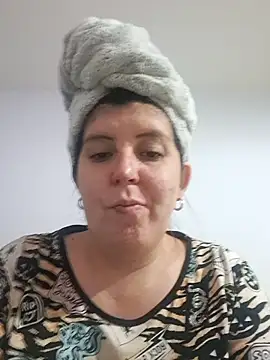 Snapshot of melucita chatting on April 2026 01:50:01 AM melucita online show from April 2026 01:50:01 AM