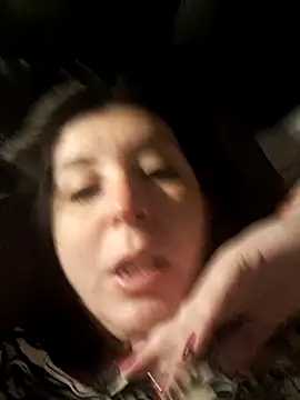 Snapshot of melucita chatting on May 2026 12:20:01 PM melucita online show from May 2026 12:20:01 PM