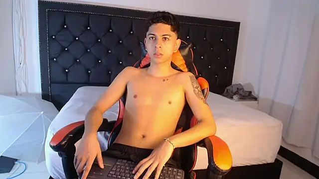 NohaDrake online show from March 2026 04:06:01 AM