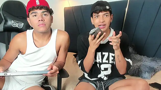 Enzo love18 online show from April 2026 03:50:01 AM