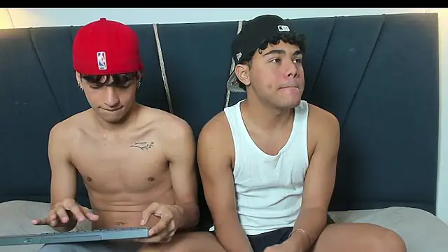 Enzo love18 online show from April 2026 08:09:02 AM