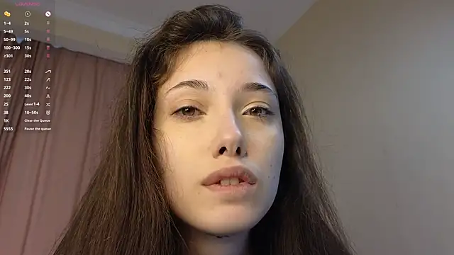 IsauraHolleman online show from May 2026 03:04:02 AM