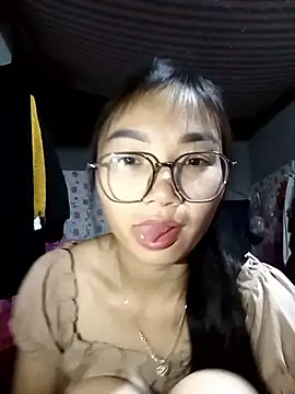 emmasexy2k online show from April 2026 01:58:02 AM