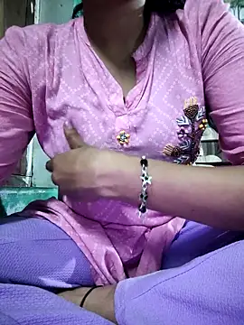 model seela online show from April 2026 03:28:01 PM