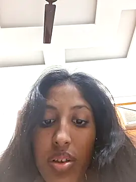 Pari lovers online show from March 2026 09:31:01 PM