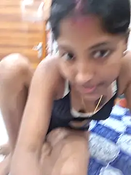 Pari lovers online show from April 2026 05:49:01 PM