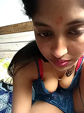 Pari lovers online show from April 2026 05:17:01 PM