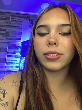 lunacandy 0 online show from June 2026 12:00:01 AM