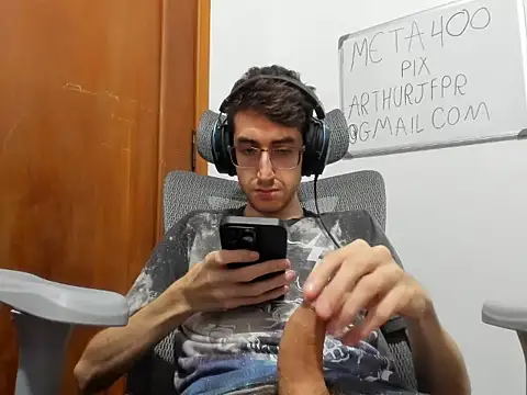 4rthurTV online show from April 2026 04:11:02 PM