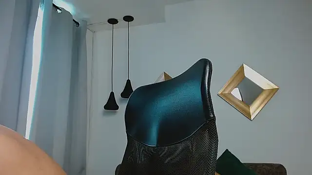 Vezzx online show from April 2026 06:27:02 PM