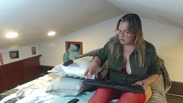 Malu 617 online show from March 2026 12:54:02 AM