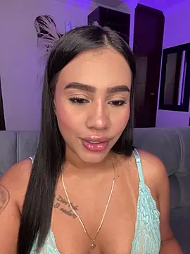 Snapshot of AlisonBeltran1 chatting on May 2026 05:27:02 AM AlisonBeltran1 online show from May 2026 05:27:02 AM